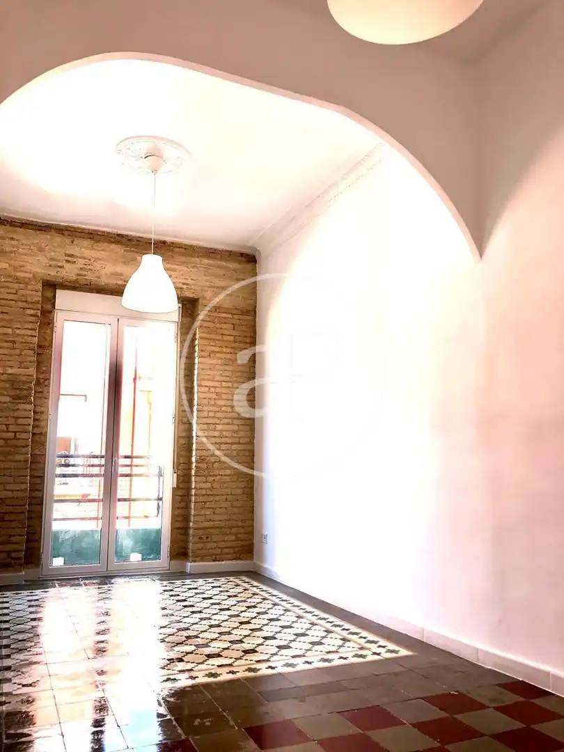 Wohnung zur Miete in Valencia mit Klimaanlage, Heizung und Abstellraum