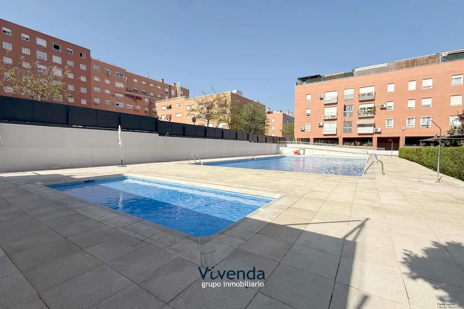 Piscina de Piso en venta en Móstoles con Aire acondicionado, Calefacción y Piscina comunitaria