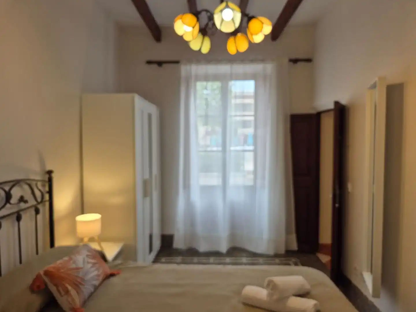 Dormitori de Casa adosada de lloguer en Ariany amb Aire condicionat, Jardí privat i Traster