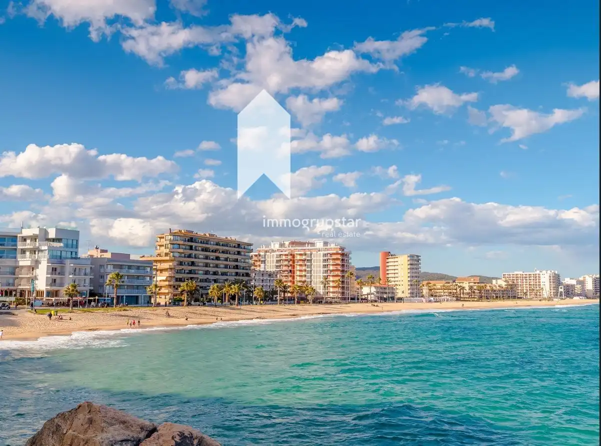 Vista exterior de Casa o chalet en venta en Calonge i Sant Antoni con Aire acondicionado, Calefacción y Terraza