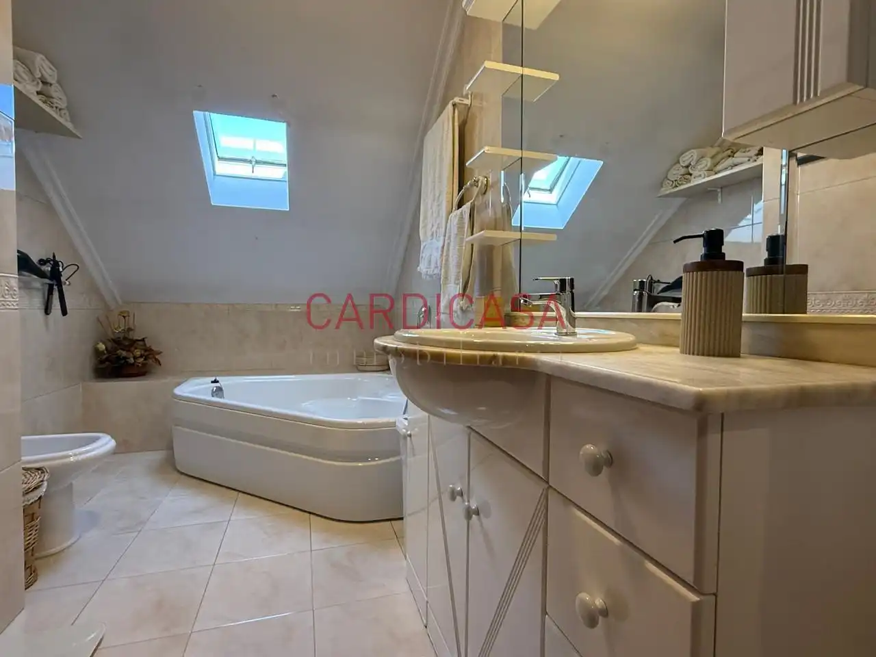 Baño de Dúplex en venta en Vigo  con Calefacción, Parquet y Terraza