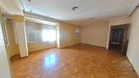 Sala d'estar de Pis en venda en Cartagena amb Parquet