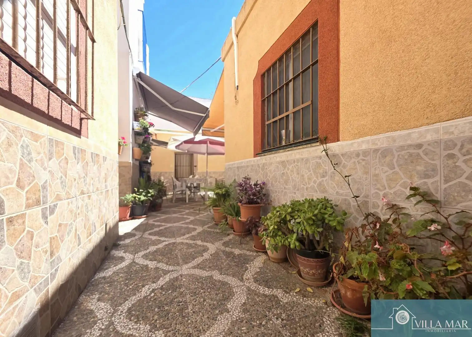 Vista exterior de Piso en venta en Rota con Terraza