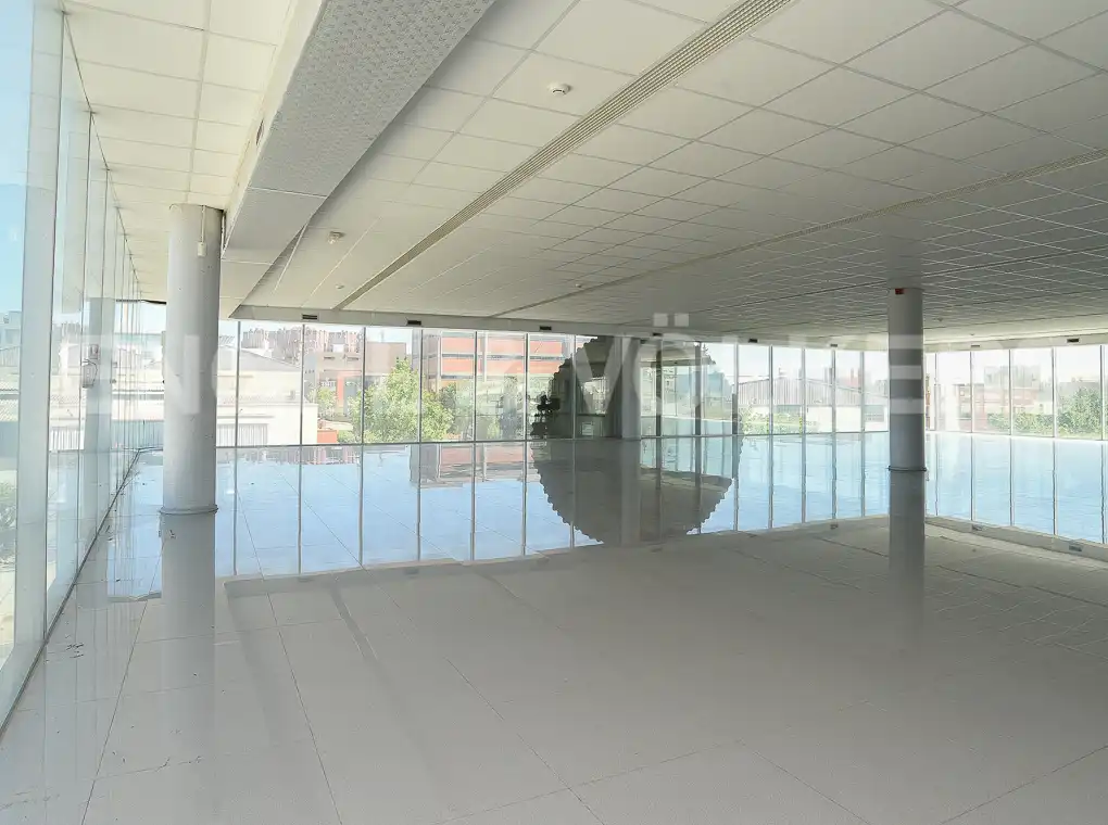 Nave industrial en venta en Sant Just Desvern
