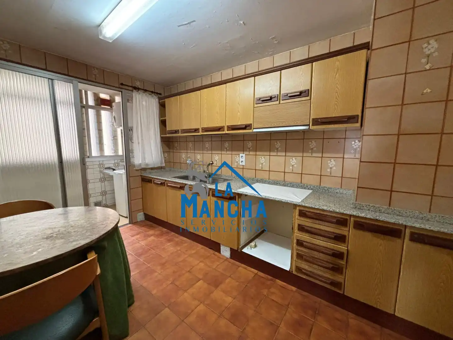 Kitchen of Flat for sale in Albacete  with Air Conditioner, Heating and Private garden