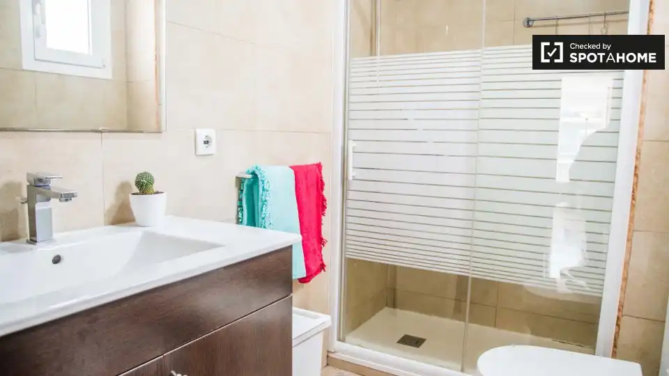 Bany de Apartament per a compartir en Mislata amb Aire condicionat, Calefacció i Terrassa