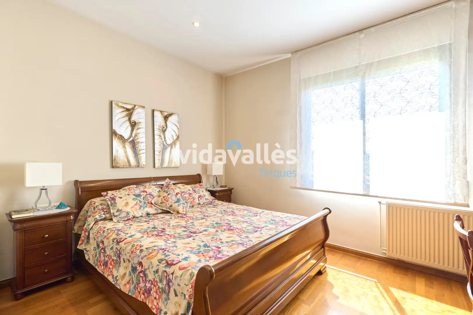 Schlafzimmer von Wohnung zum Verkauf in Barcelona mit Klimaanlage, Heizung und Terrasse