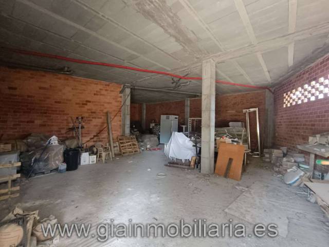 Local comercial en Venta en Calle Cesteiros en Mondariz