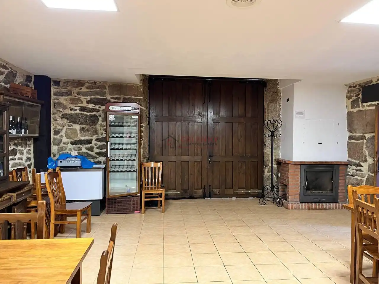 Local en venda en A Pobra de Trives  amb Aire condicionat i Moblat
