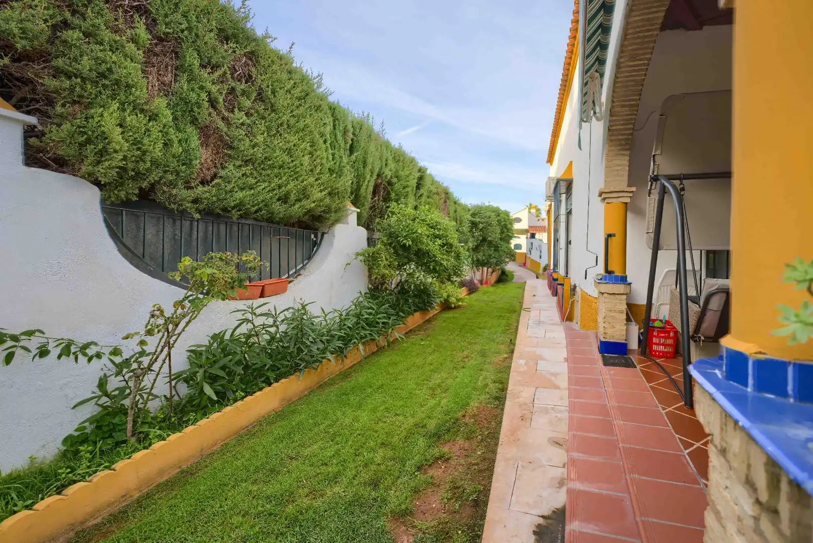 Garden of Houses for sale in Espartinas  with Air Conditioner, Private garden and Terrace