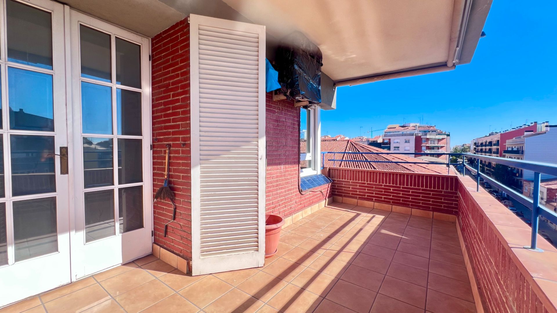 Terrace of Flat for sale in Terrassa  with Heating, Parquet flooring and Oven