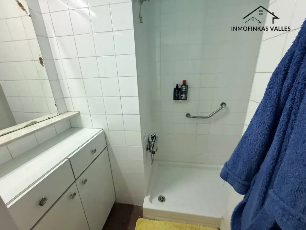 Bathroom of Flat for sale in Sant Andreu de la Barca, Barcelona