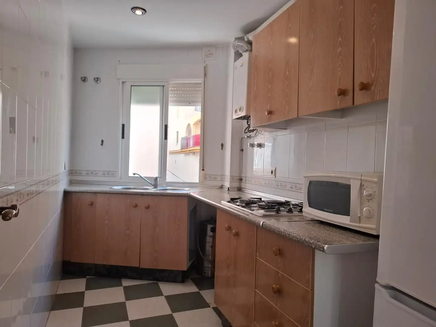 Cocina de Piso en venta en Torrenueva Costa con Amueblado y Balcón