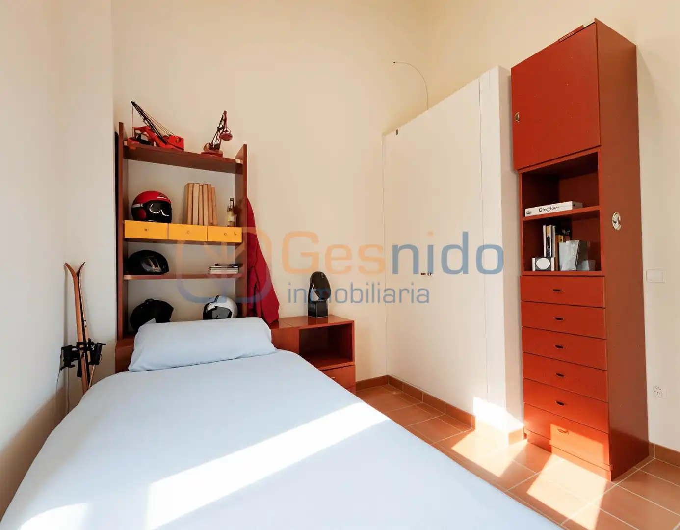 Dormitori de Casa adosada en venda en Quintana Redonda amb Calefacció