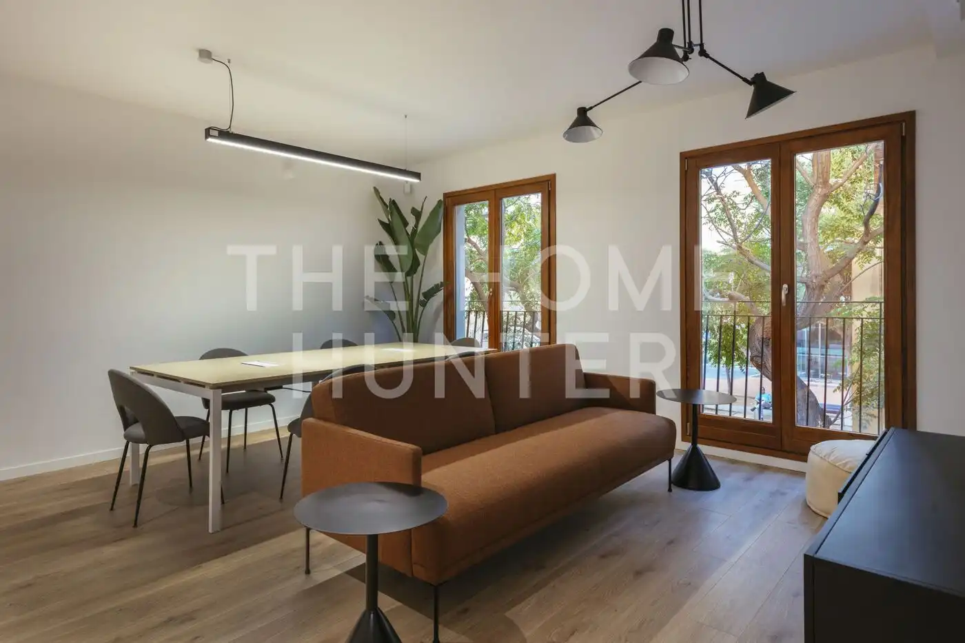 Sala d'estar de Casa o xalet en venda en Barcelona amb Aire condicionat, Calefacció i Jardí privat