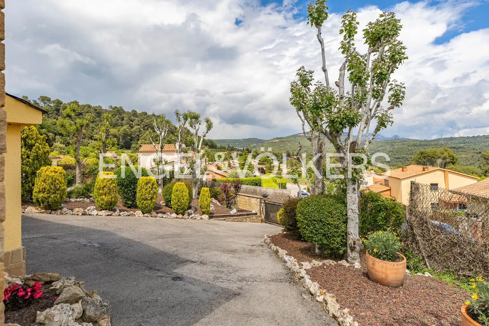 Vista exterior de Casa o chalet en venta en Sant Quirze Safaja con Calefacción, Jardín privado y Terraza
