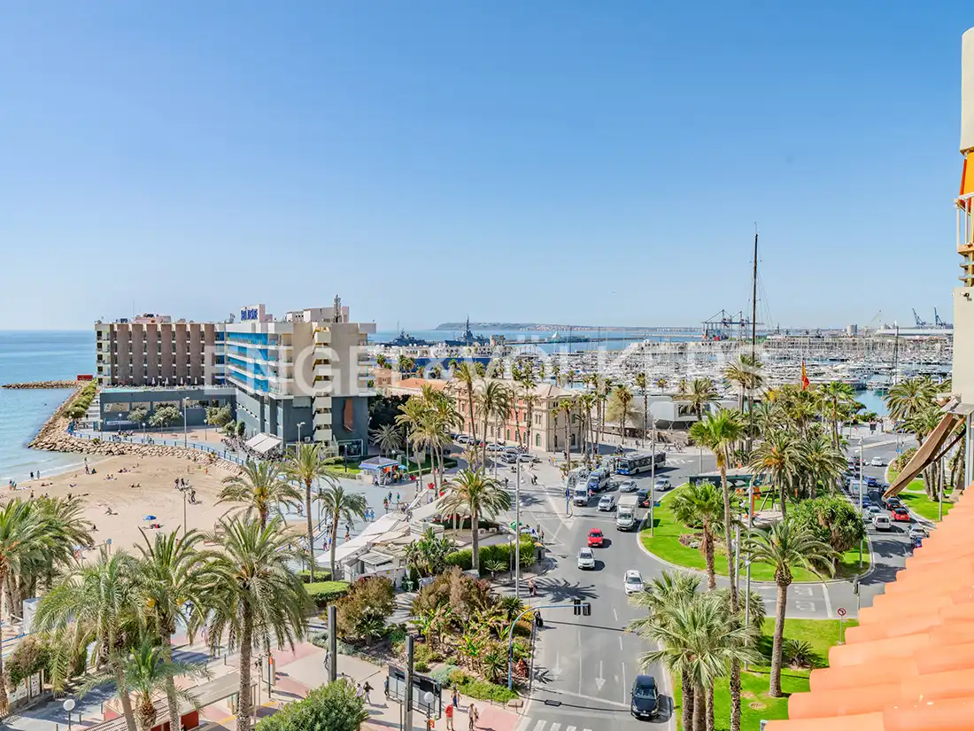 Penthouse mit Aufzug zum Verkauf in Avinguda Juan Bautista Lafora, imagen 7