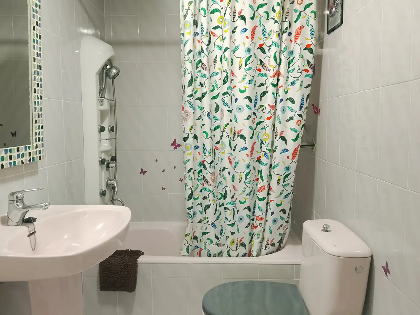 Baño de Piso de alquiler en Avilés con Calefacción, Parquet y Amueblado