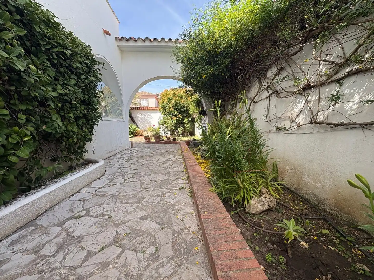 Exterior view of Houses for sale in Algeciras  with Air Conditioner, Private garden and Terrace