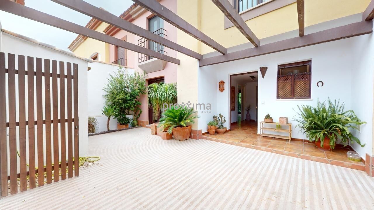 Casa adosada en venda a Las Pajanosas