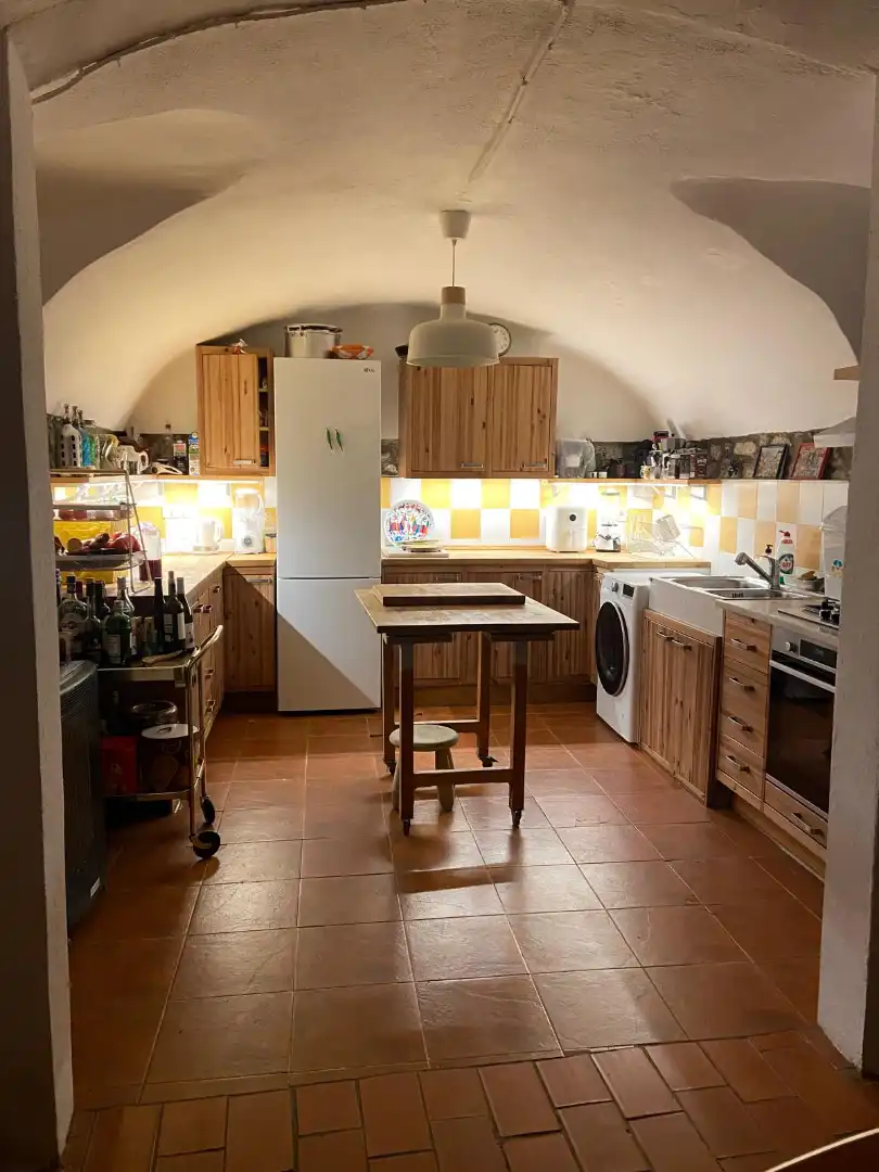 Cuina de Finca rústica en venda en Maià de Montcal amb Aire condicionat, Calefacció i Jardí privat