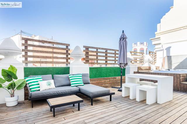 Ático en Alquiler en Plaza AYUNTAMIENTO DEL en Sant Francesc