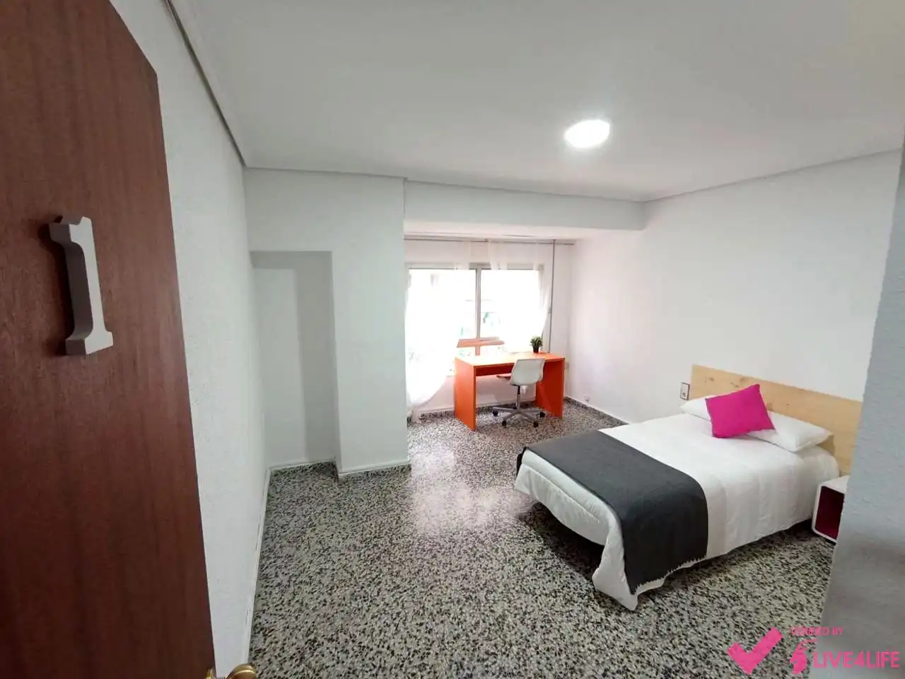 Schlafzimmer von Wohnung zur Miete in Valencia mit Terrasse und Möbliert