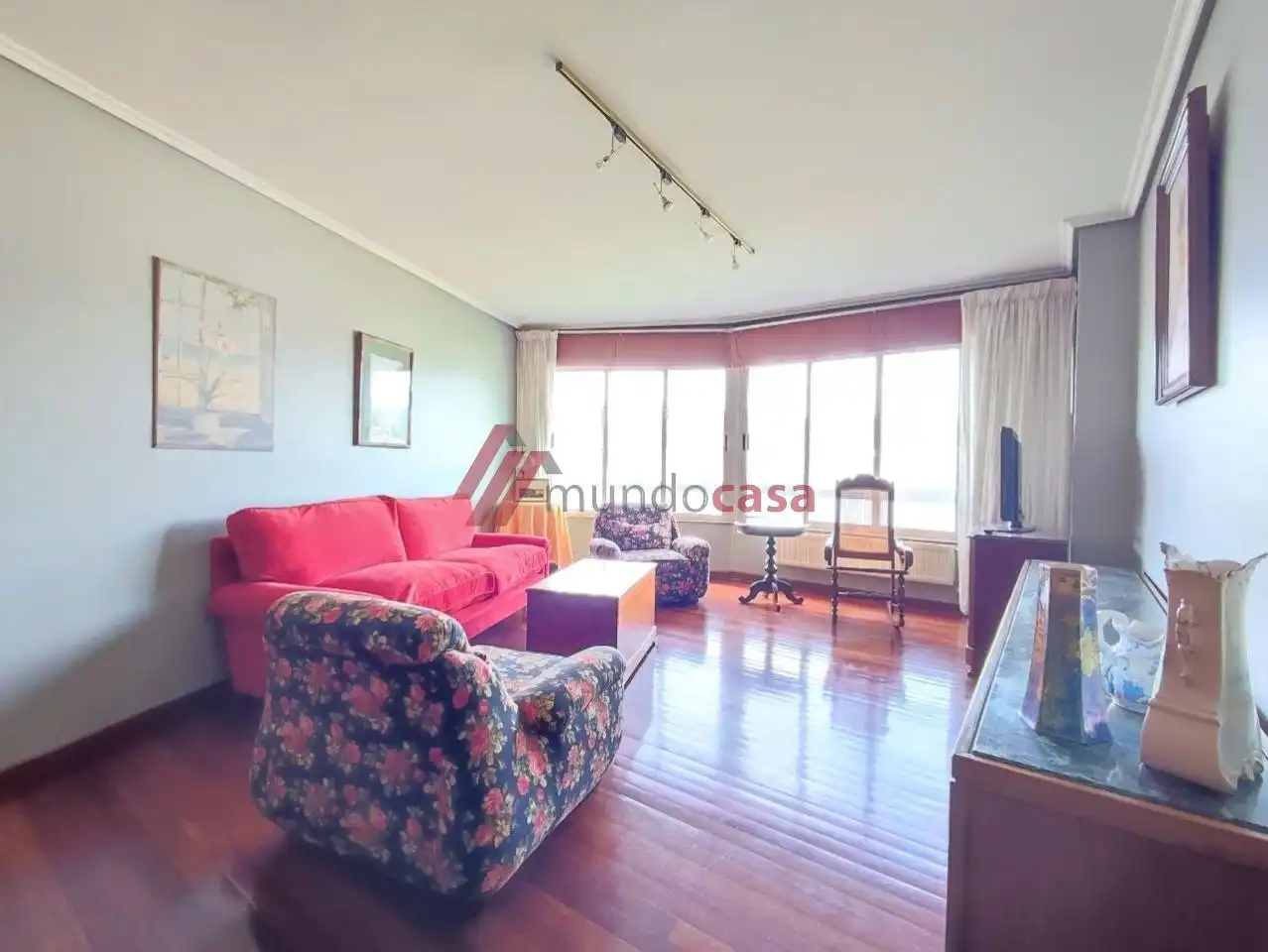 Sala de estar de Dúplex en venta en Ferrol con Calefacción, Parquet y Amueblado