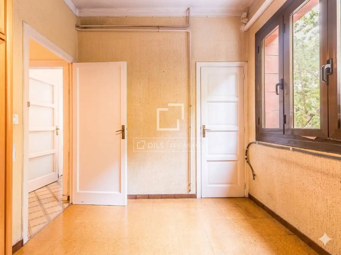 Schlafzimmer von Wohnung zum Verkauf in Barcelona mit Klimaanlage, Privatgarten und Terrasse