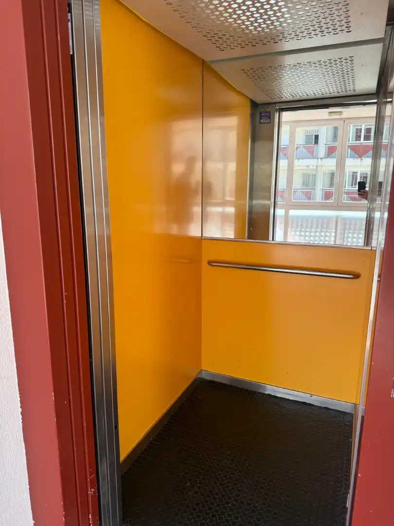 Apartamento en venta en Badajoz con Aire acondicionado, Lavadora y Microondas