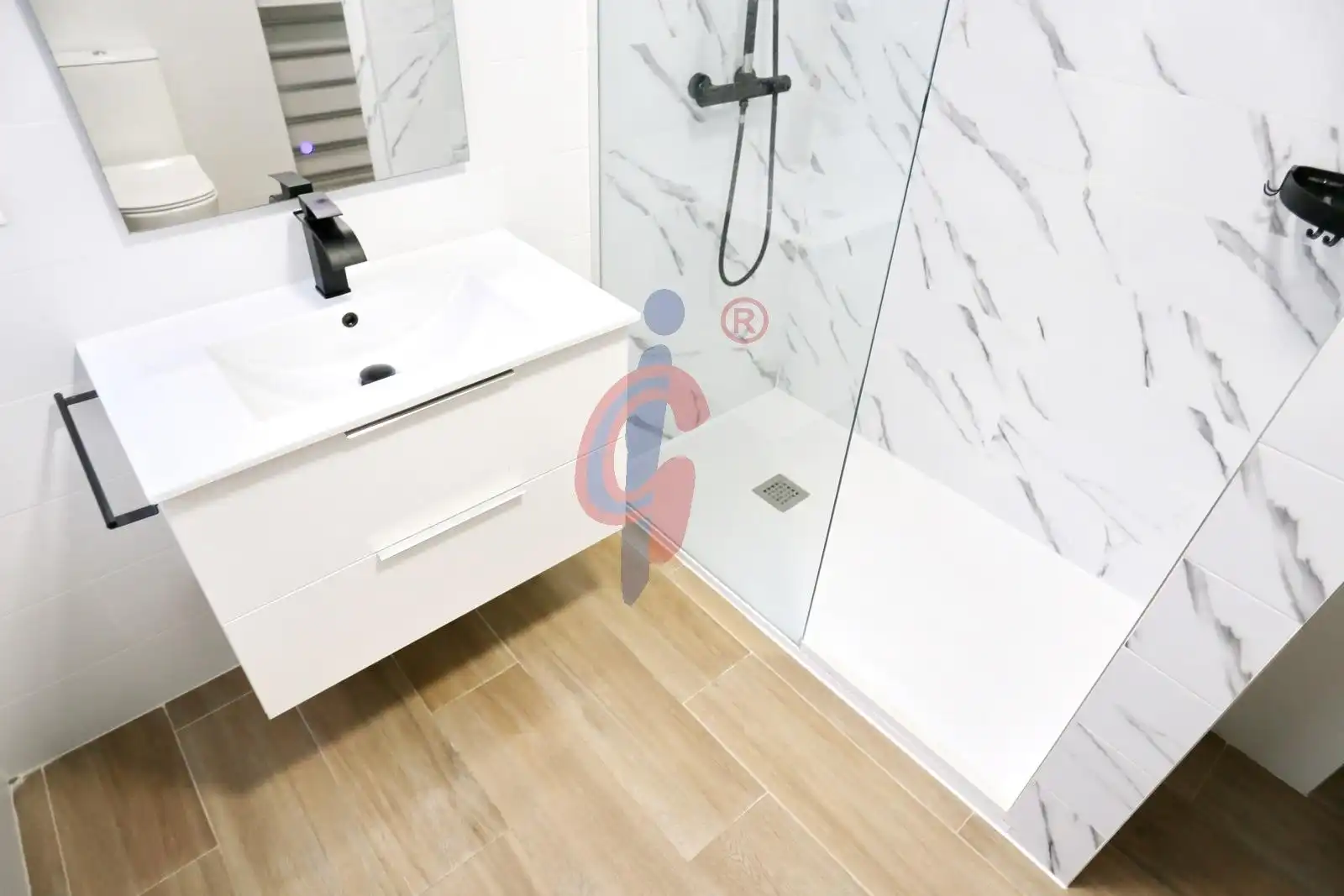 Baño de Apartamento en venta en Guardamar del Segura con Aire acondicionado, Calefacción y Amueblado