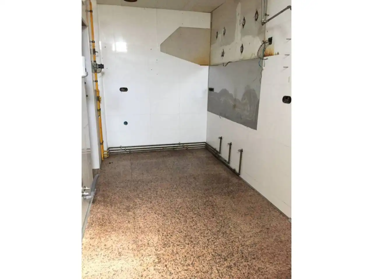 Local de lloguer en Cervera amb Aire condicionat i Alarma