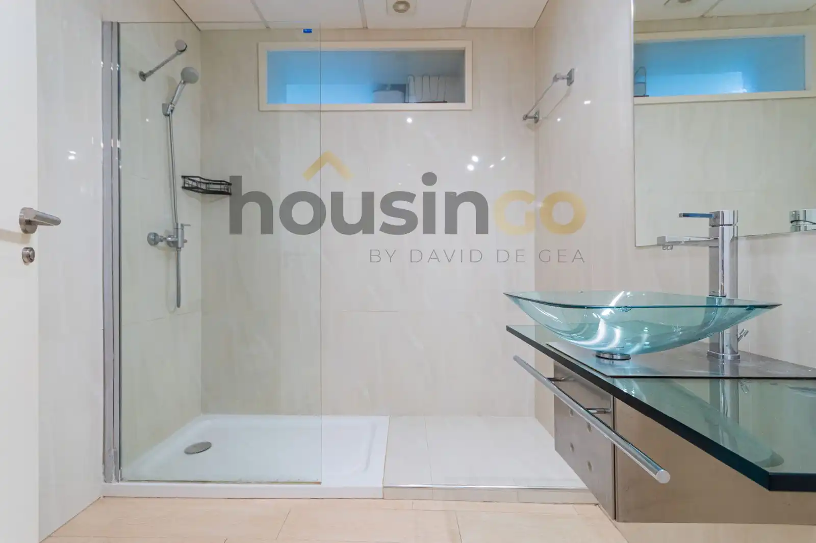 Baño de Piso en venta en Madrid con Aire acondicionado, Calefacción y Amueblado