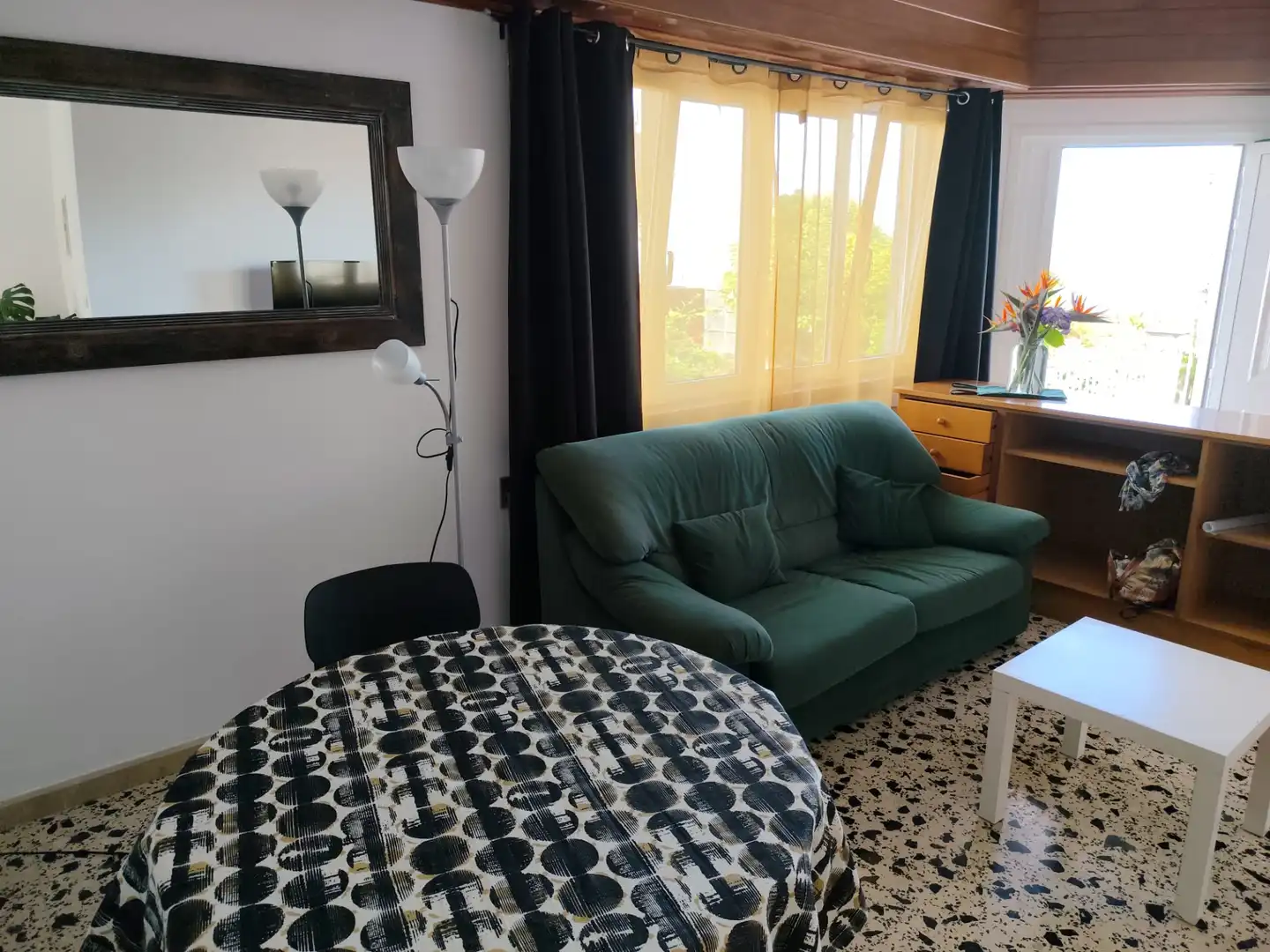 Living room of Apartments for rent in Ribeira  with Terrace, Furnished and Oven