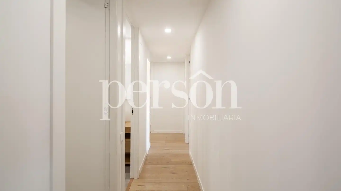 Piso de alquiler en Valencia con Aire acondicionado, Terraza y Amueblado