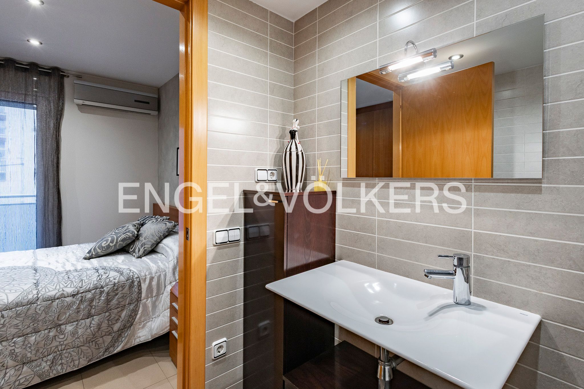 Bany de Pis en venda en Manresa amb Aire condicionat, Calefacció i Terrassa