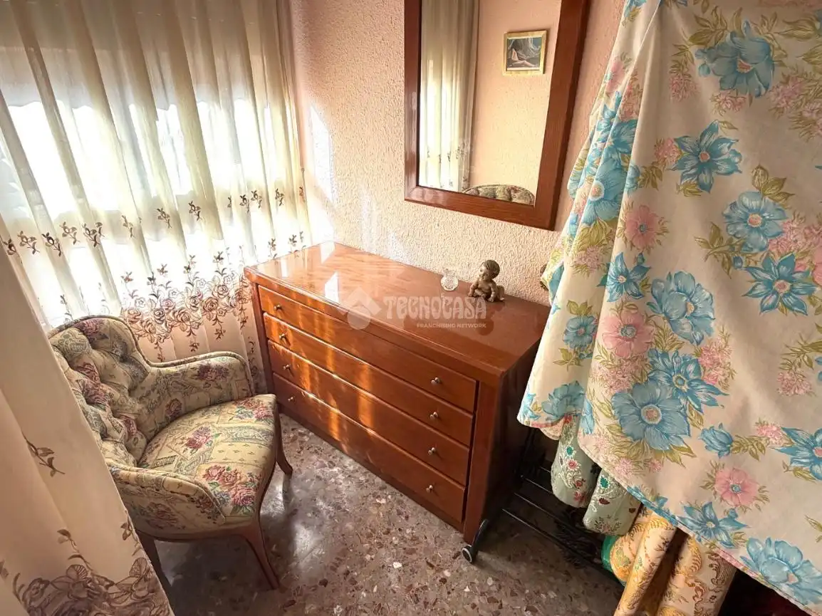Habitación de Piso en venta en Valencia con Aire acondicionado y Balcón