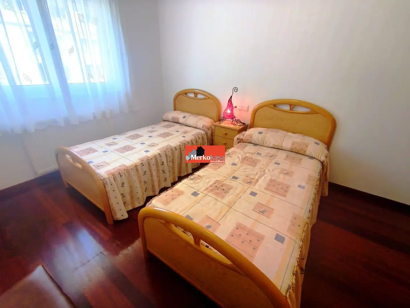 Dormitori de Apartament de lloguer en Lugo amb Calefacció i Moblat