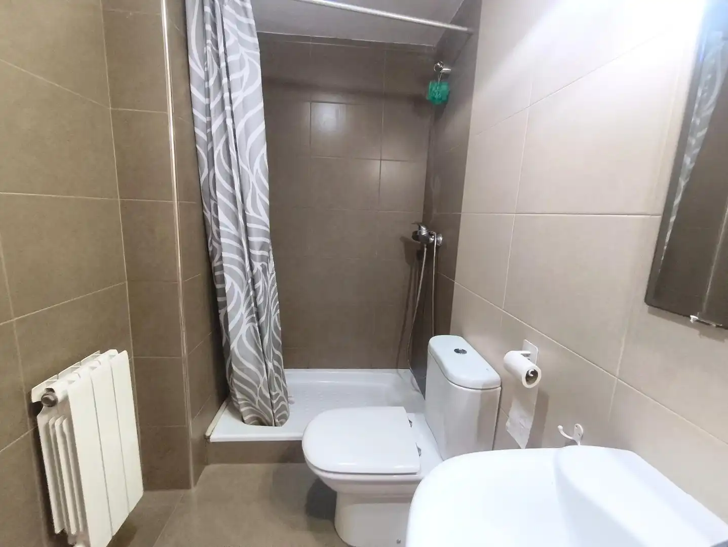 Badezimmer von Wohnung zum Verkauf in Mataró mit Heizung