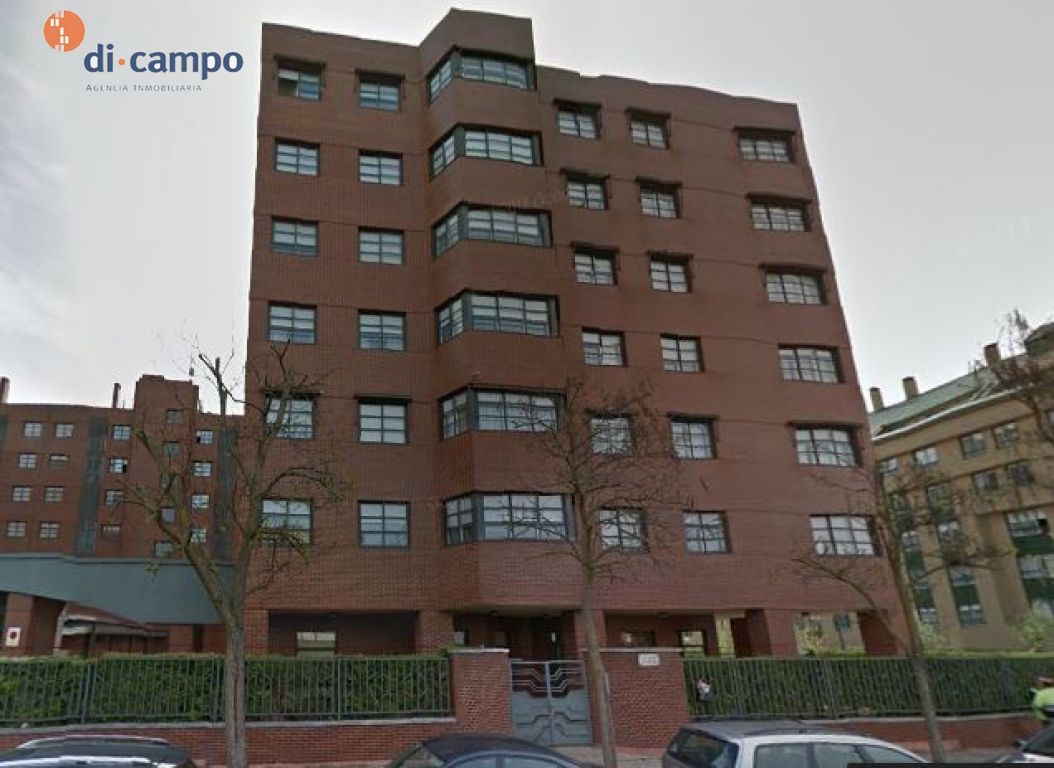 Vista exterior de Pis de lloguer en Valladolid Capital amb Calefacció, Parquet i Traster