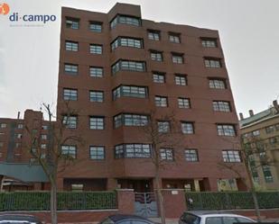 Vista exterior de Pis de lloguer en Valladolid Capital amb Calefacció, Parquet i Traster