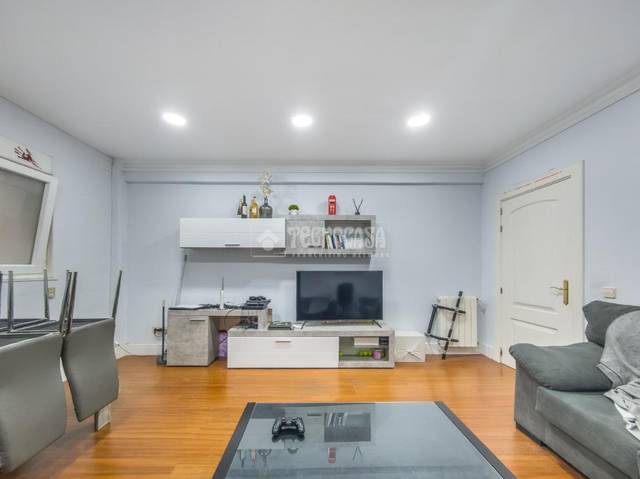 Piso en Venta en Cuatro Caminos - Azca