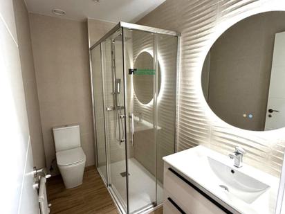 Bathroom of Flat to rent in Badajoz Capital  with Air Conditioner, Heating and Terrace