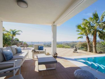 Chalet con balcón en venta en Mijas pueblo