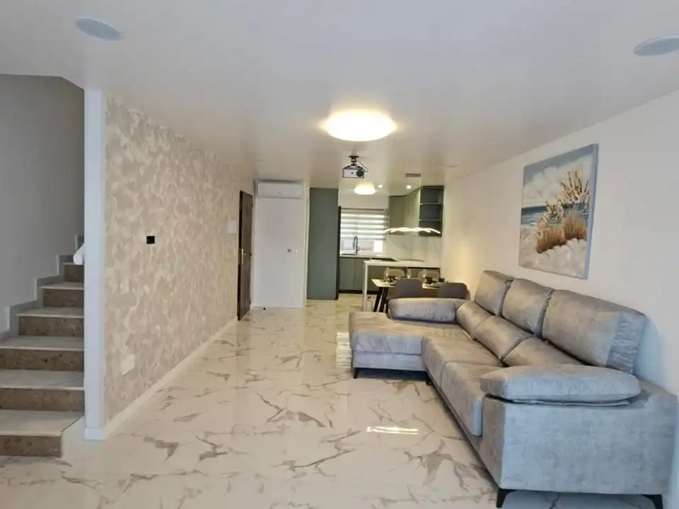 Duplex with pool for sale in carretera de Torrejón 4