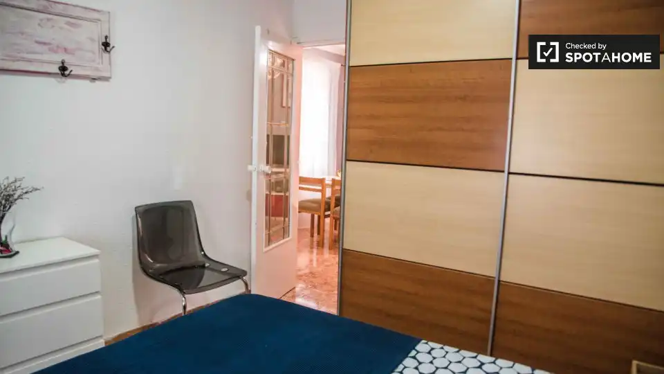 Bedroom of Flat for rent in Valencia  with Air Conditioner, Heating and Furnished