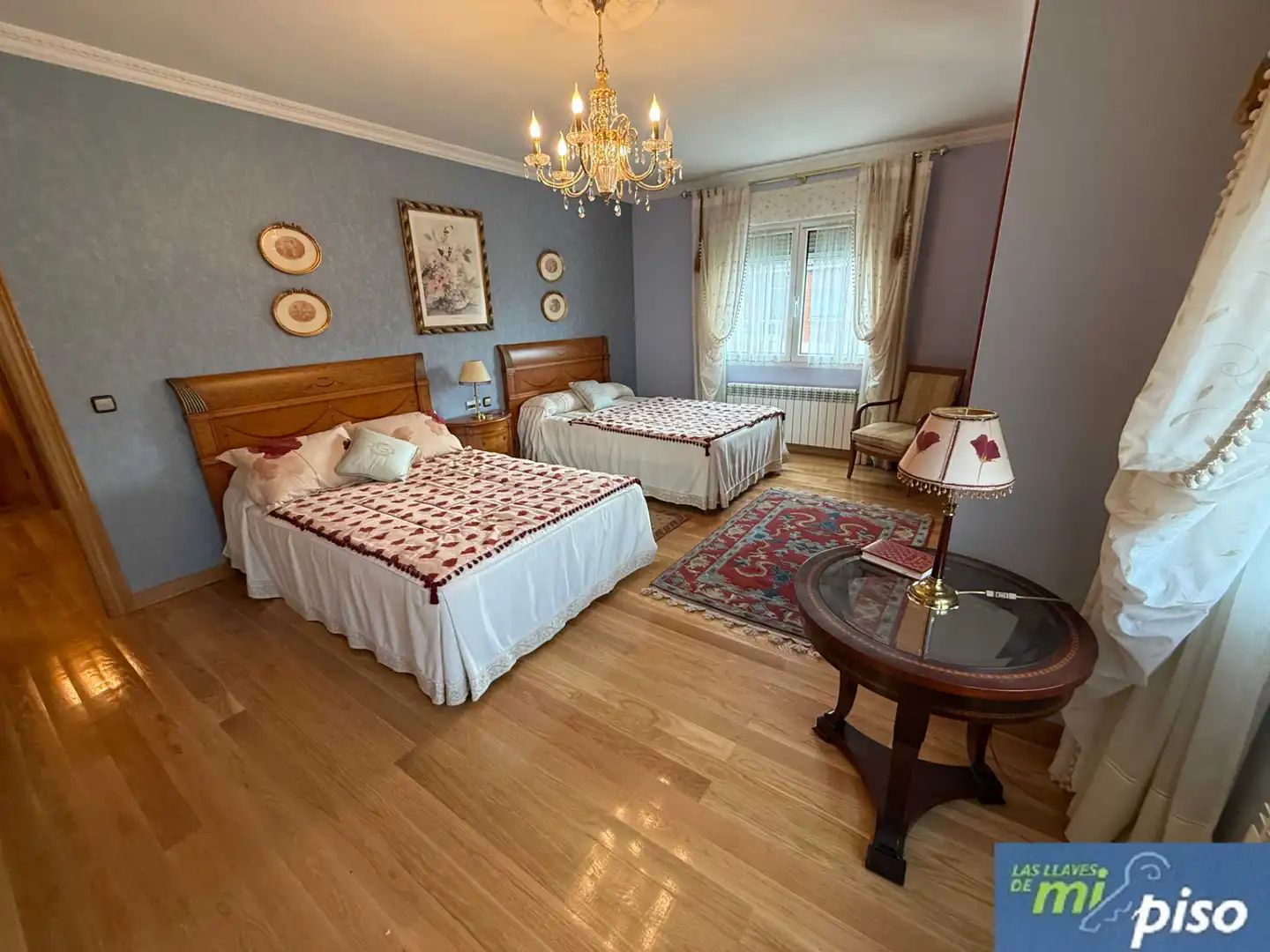 Dormitori de Casa o xalet en venda en Santovenia de Pisuerga amb Calefacció, Jardí privat i Parquet