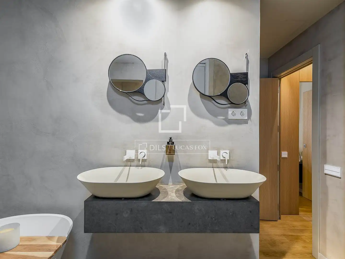 Baño de Piso en venta en Barcelona con Aire acondicionado, Amueblado y Balcón
