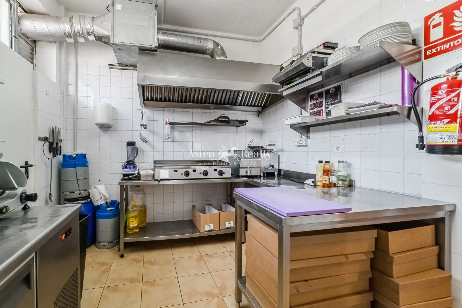 Cocina de Local en traspaso en Arona con Aire acondicionado, Amueblado y Internet