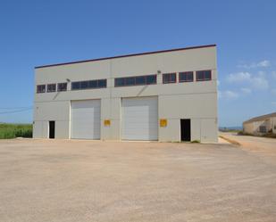 Vista exterior de Nau industrial en venda en Deltebre